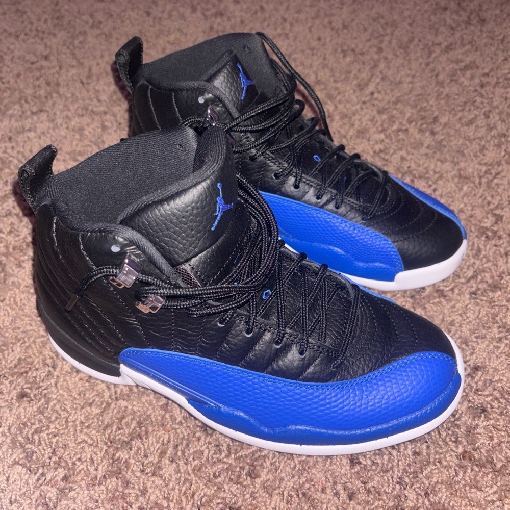 Nike Black and Blue Patterned Sneakers